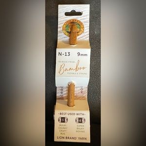 lion brand yarn bamboo wood N 13 9mm crochet hook NEW
